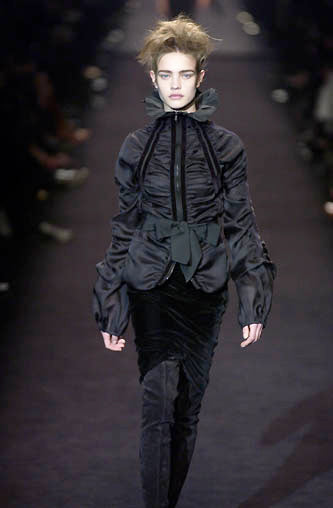 A/W2002 Yves Saint Laurent Rive Gauche by Tom Ford runway taffetà jacket