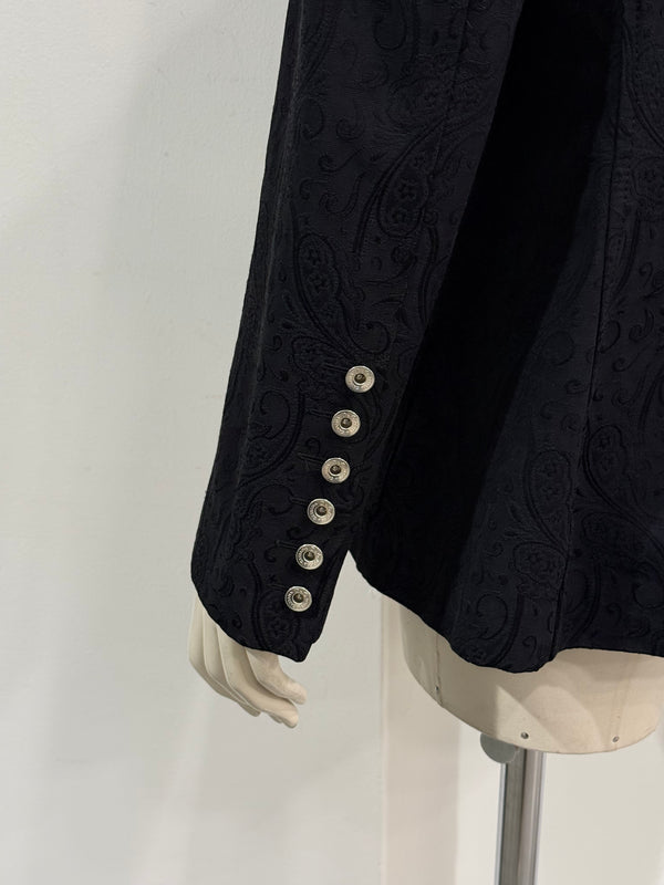 2000s Dolce & Gabbana button cuff slim blazer