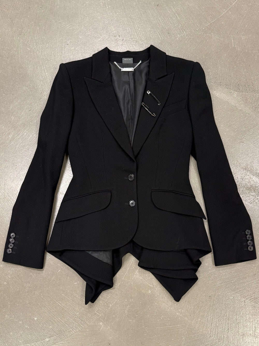 A/W2009 Alexander McQueen campaign blazer with back tail