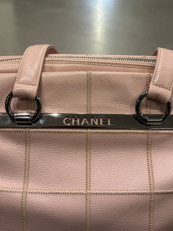 2005-2006 Chanel caviar leather shoulder bag