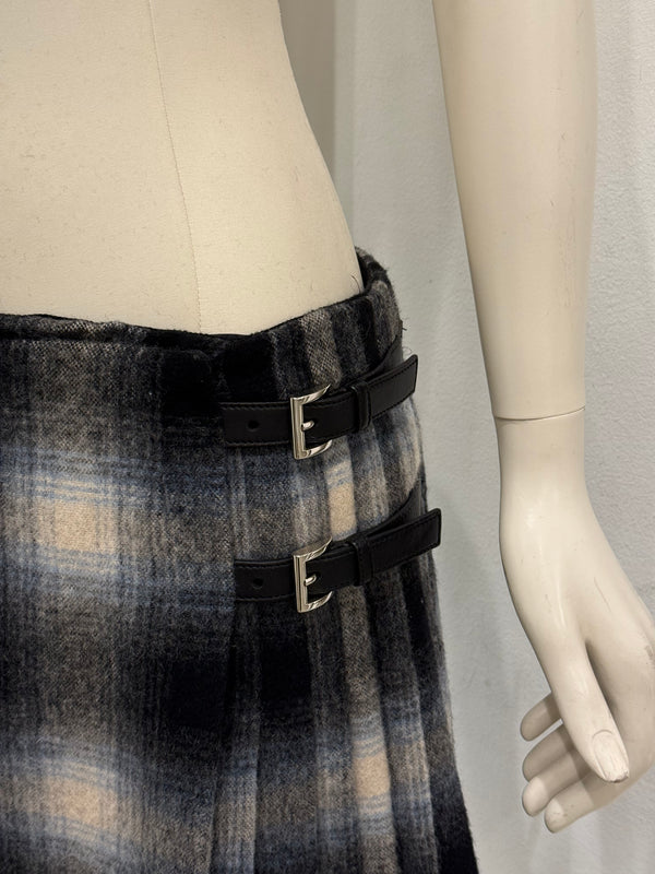 2011 Prada plaid tartan kilt mini skirt