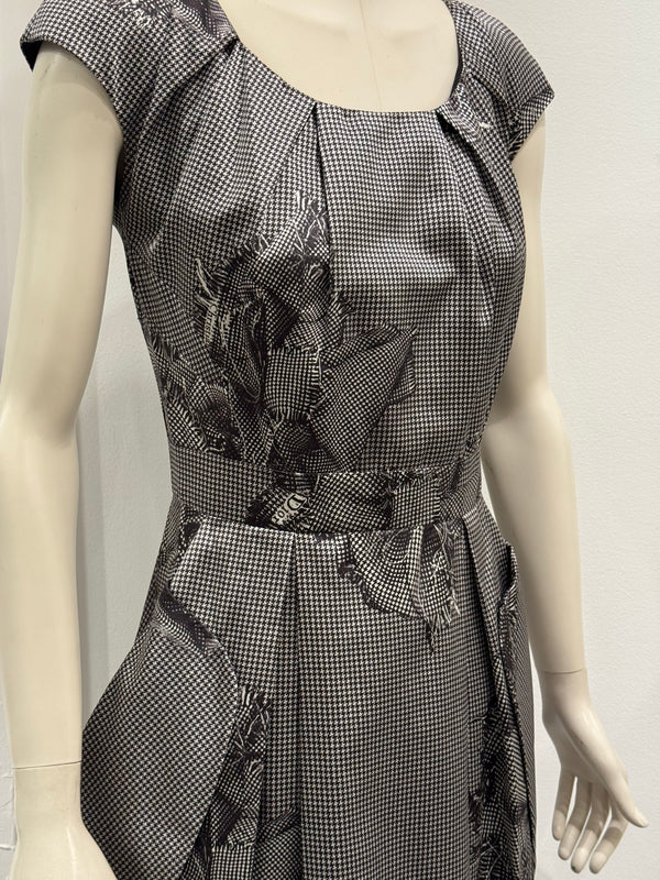 2000s Christian Dior Houndstooth silk dress with floral Appliqué