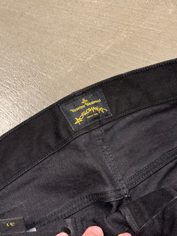 A/W2016 Vivienne Westwood “CHAOS” distressed jeans