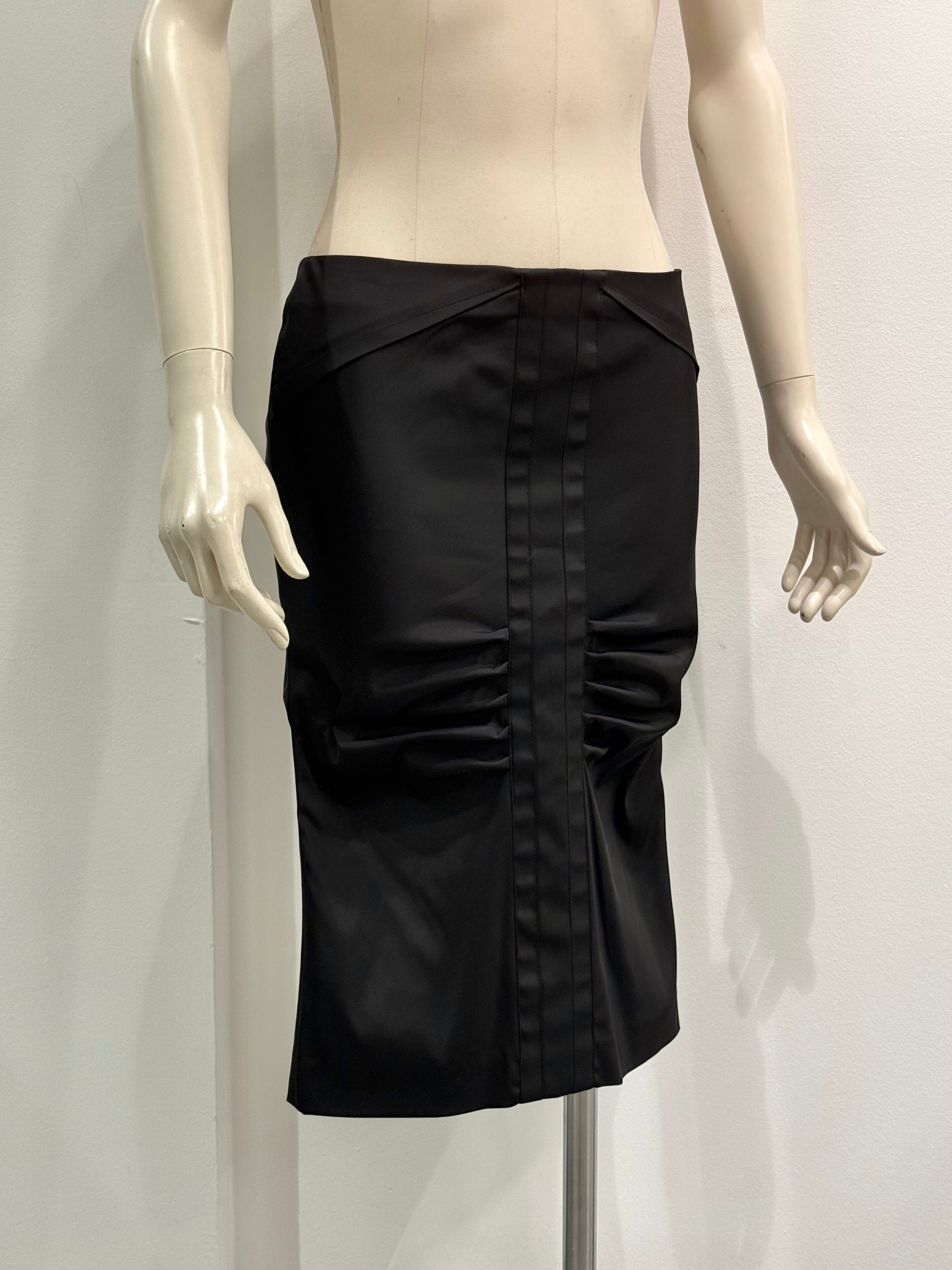 2004 Gucci by Tom Ford midi skirt