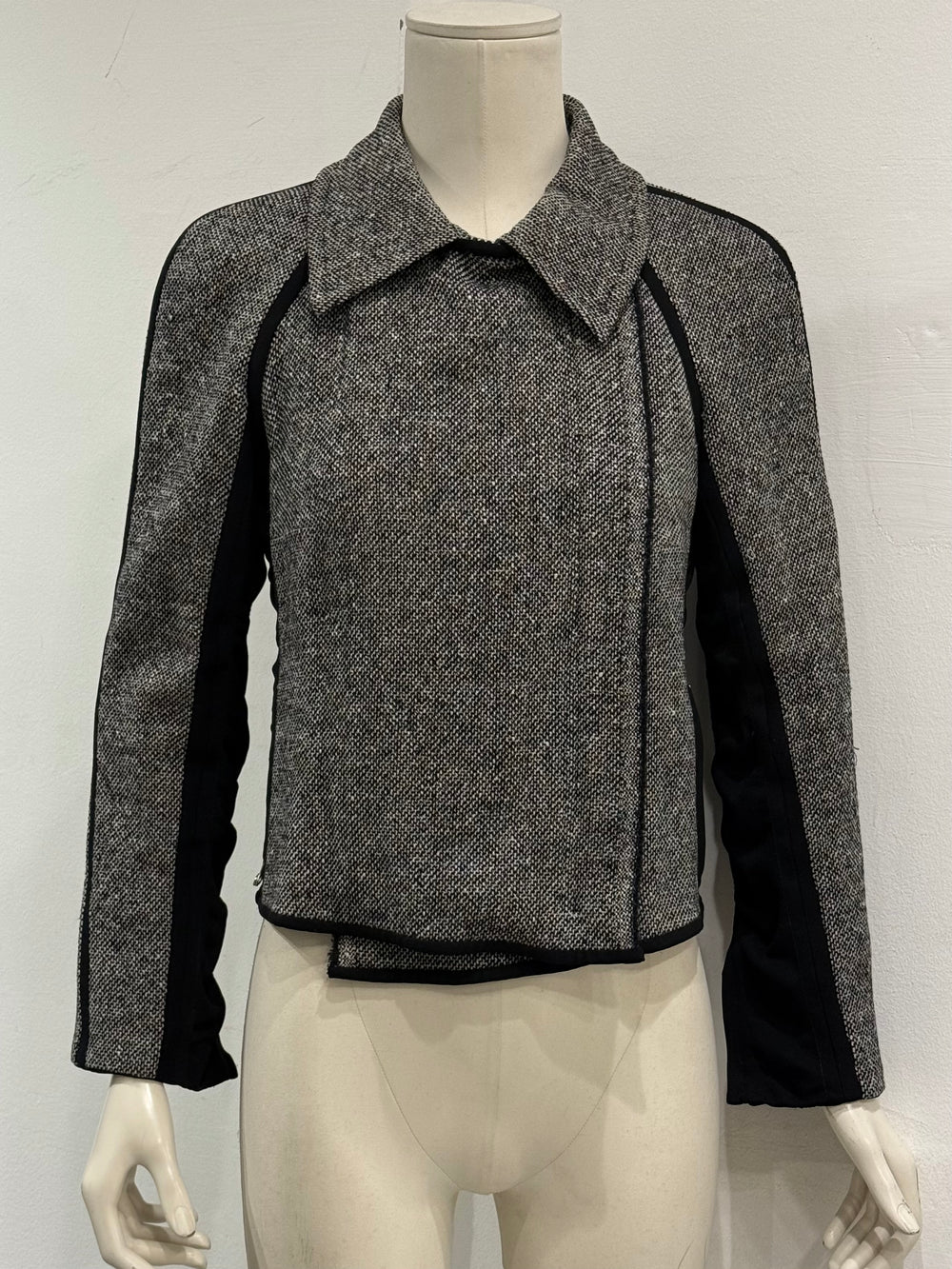 2000s Gianfranco Ferré paneled tweed jacket