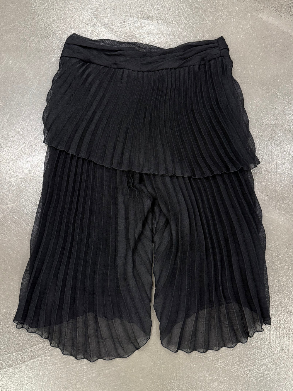 2000s Emporio Armani pleated skirt/pants