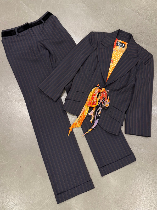 2000s Dolce & Gabbana scarf detail pinstripe suit