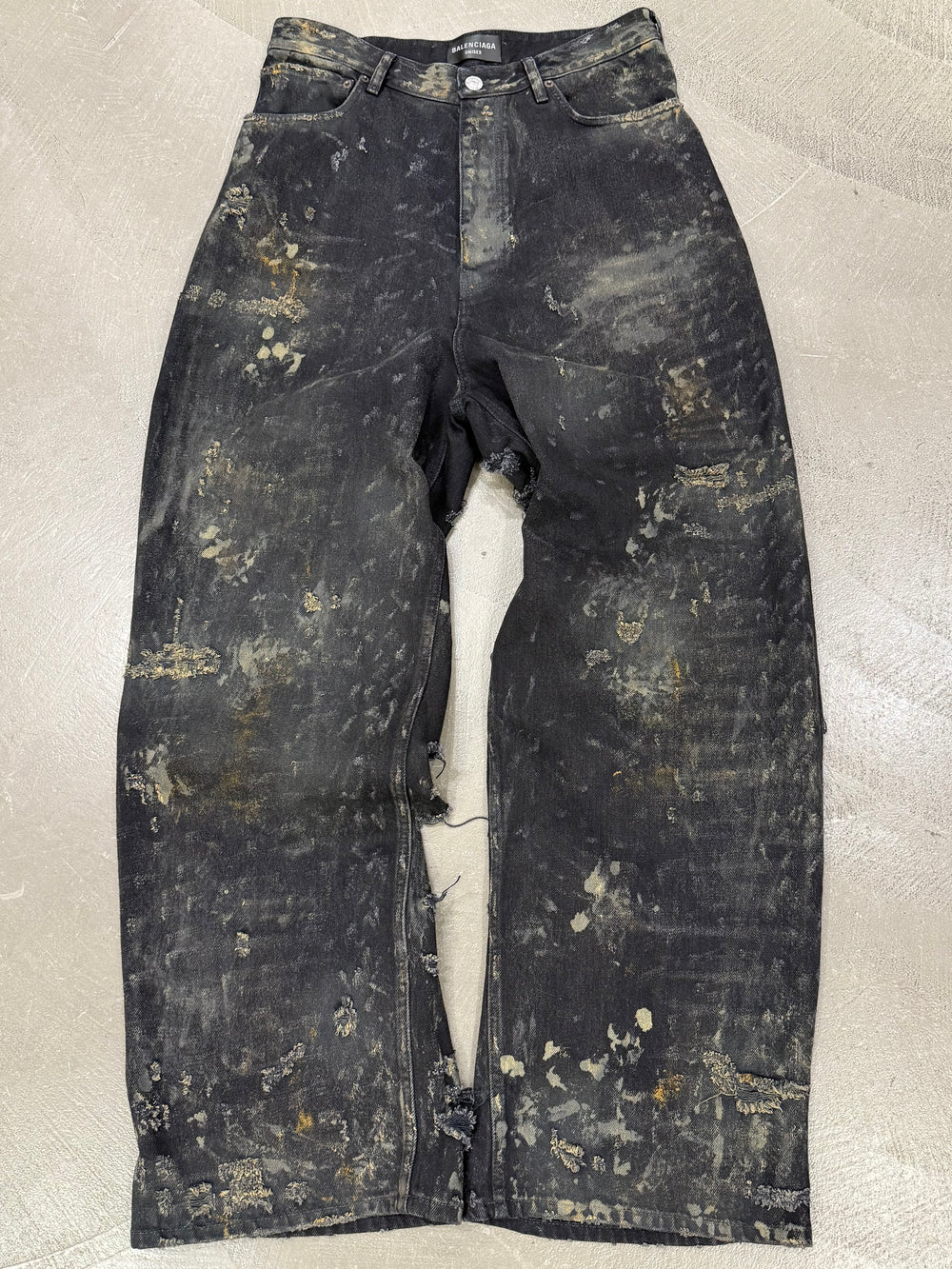 S/S2023 Balenciaga "The Mud Show" destroyed denim