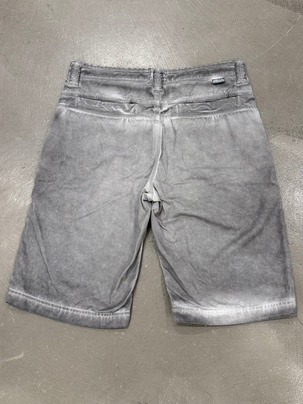 2000s Dolce & Gabbana object dyed cargo shorts