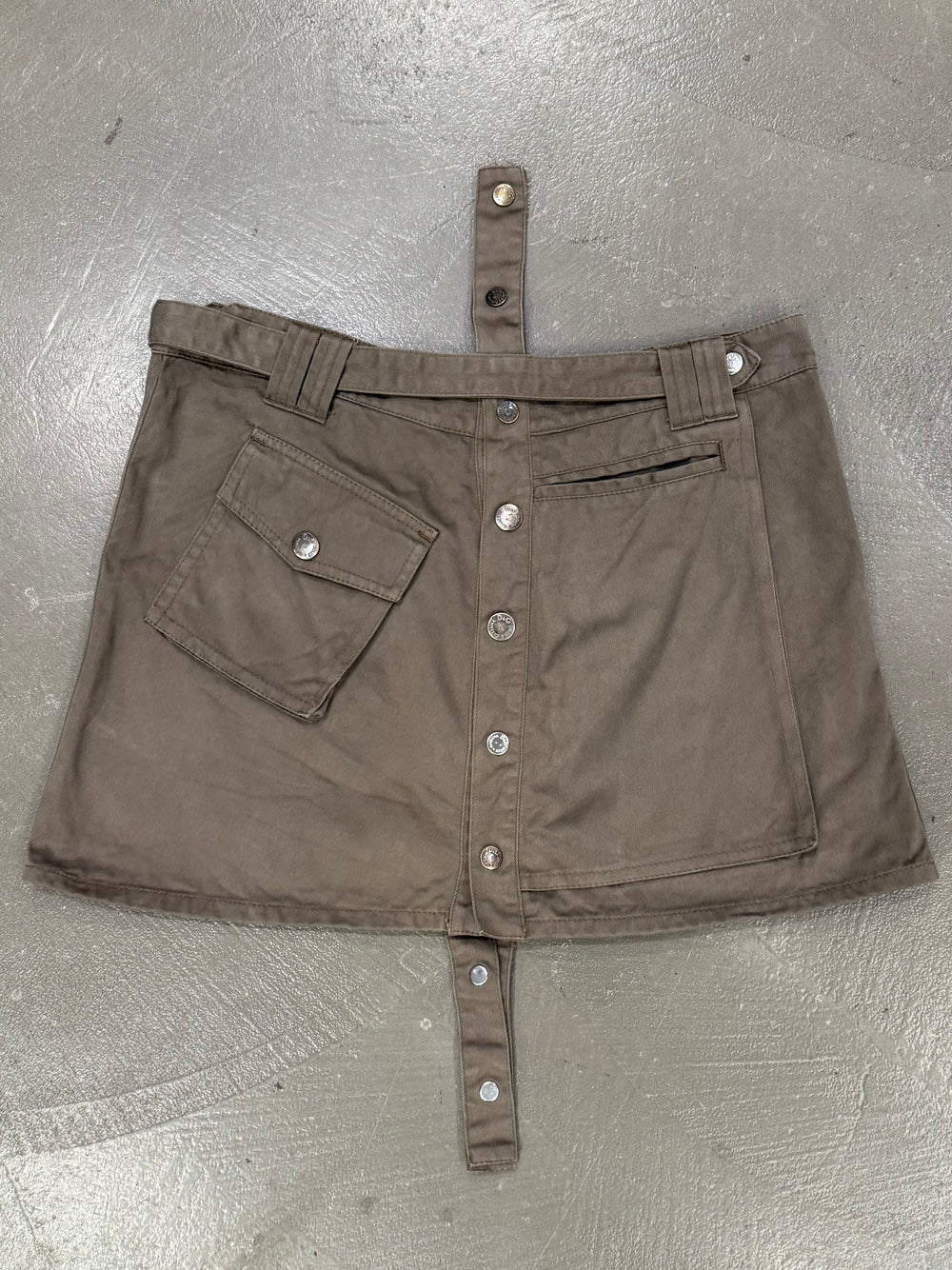 2000s Dolce & Gabbana mini cargo skirt
