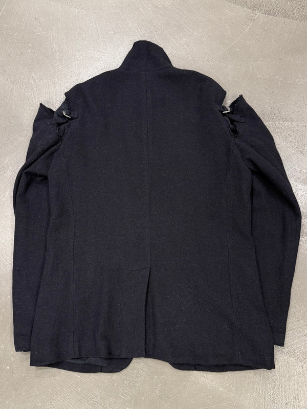 2023 Comme des Garçons cut-out open shoulders buckel blazer