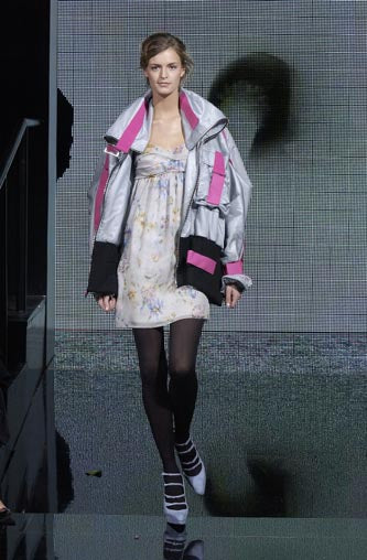 A/W2003 Dolce & Gabbana runway oversized parachute jacket