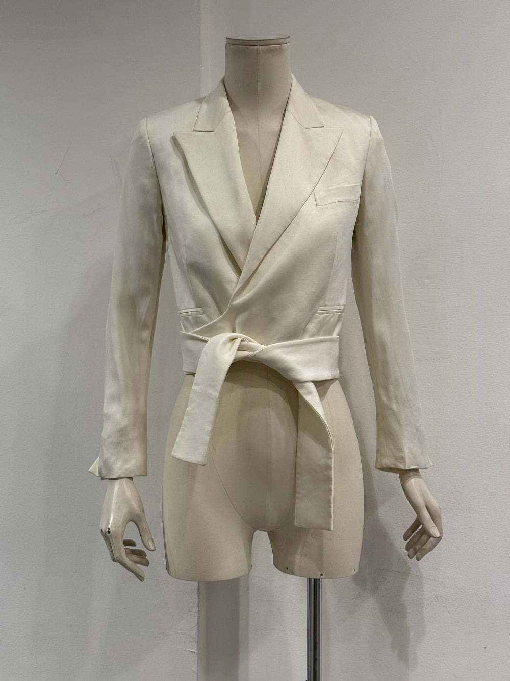 2001 Gucci by Tom Ford tie waist wrap blazer