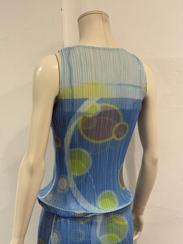 S/S2011 Issey Miyake “pleats please” cosmos print