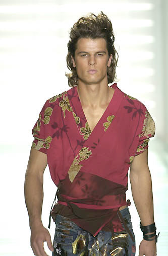 SS2001 Gucci by Tom Ford Chrysanthemum silk shirt