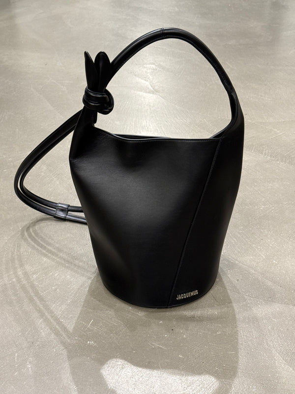 Jacquemus bucket bag