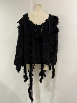 A/W2002 Gucci by Tom Ford fox fur black wool knit