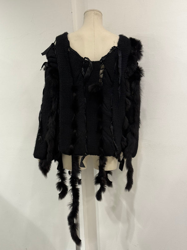 A/W2002 Gucci by Tom Ford fox fur black wool knit