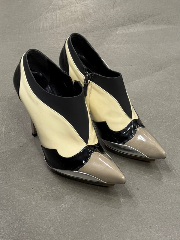 F/W2008 Balenciaga patent leather pumps