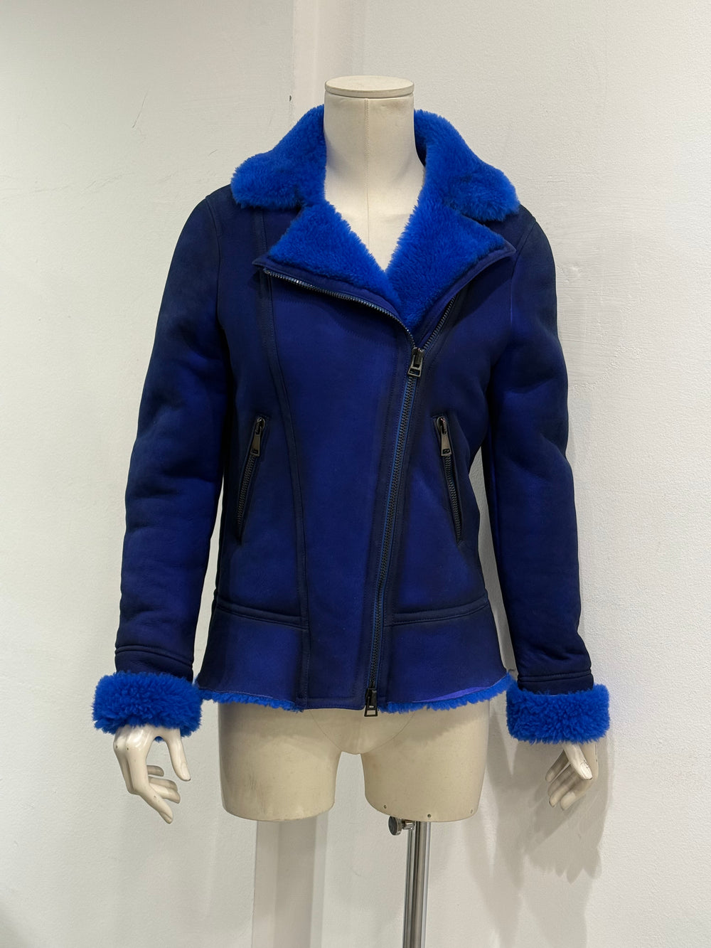 F/W2022 Tom Ford blue show sample