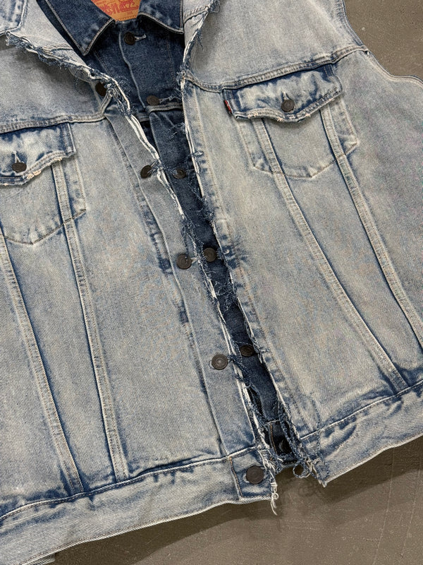 A/W2018 Vetements x Levi’s oversized double layer denim vest