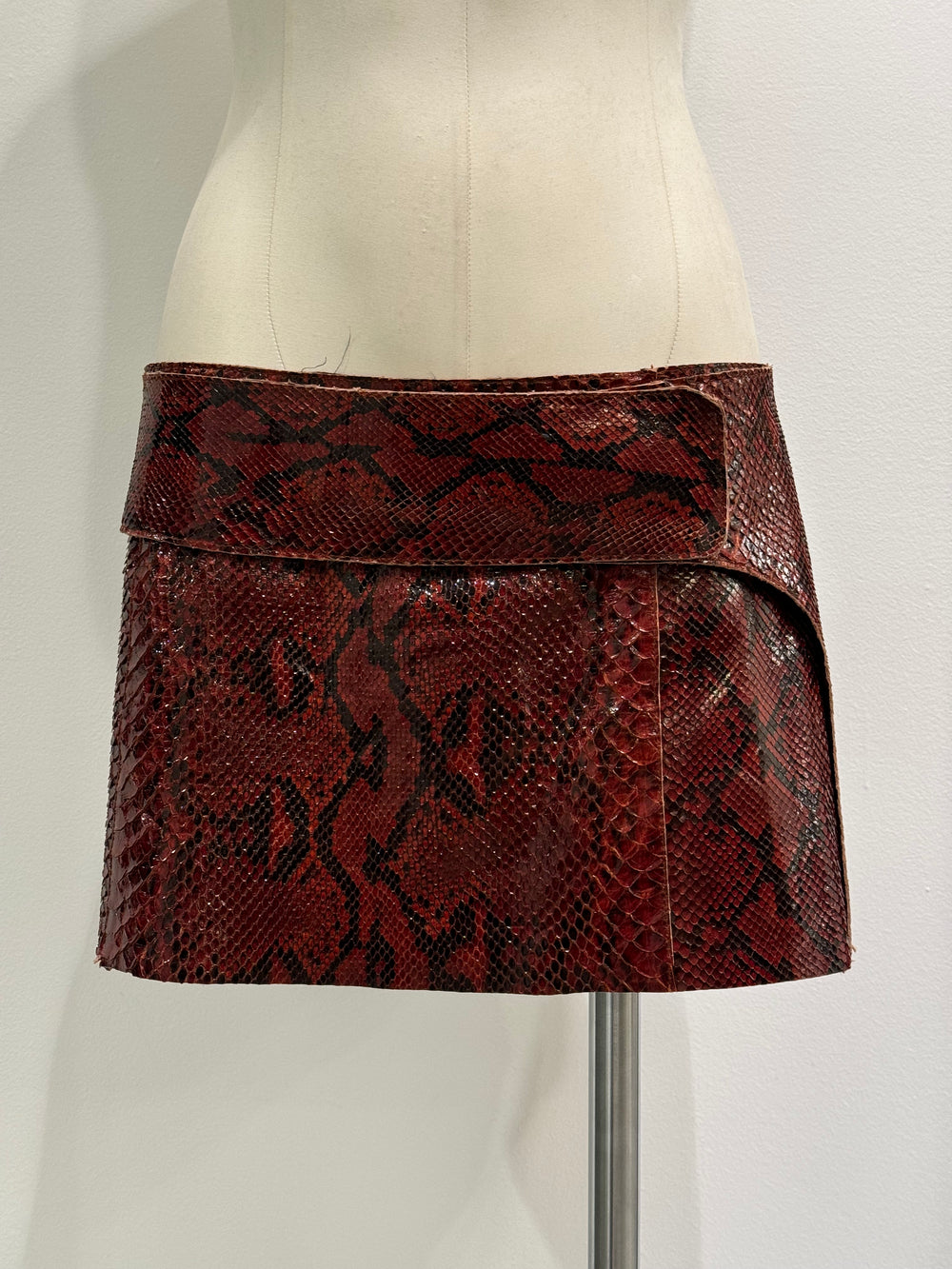 S/S2001 Dolce & Gabbana Python leather mini skirt