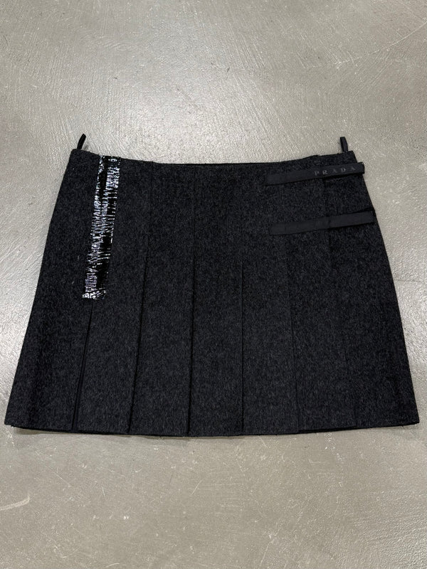 2007 Prada bondage mini pleated wool skirt