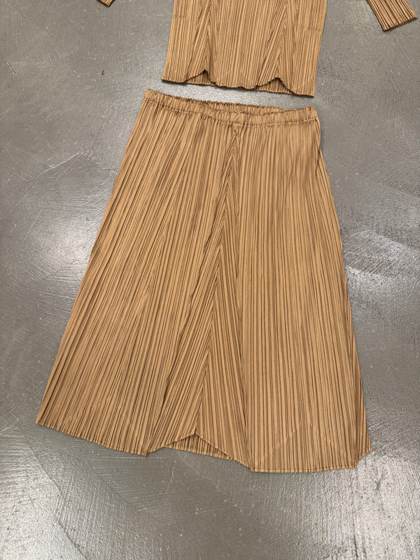 Issey Miyake pleated set (top + skirt)
