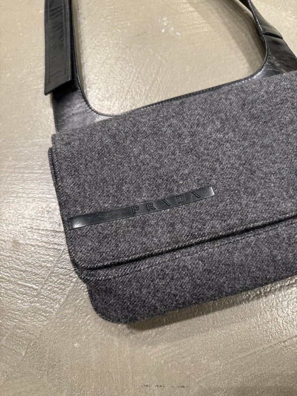 S/S 1999 Prada leather and nylon shoulder bag