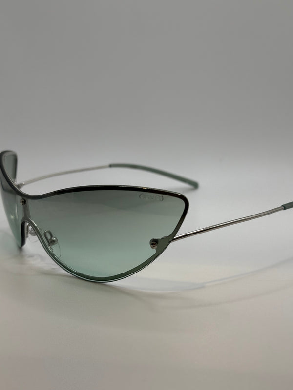 2000s Gucci by Tom Ford iconic cat-eye sunglasses