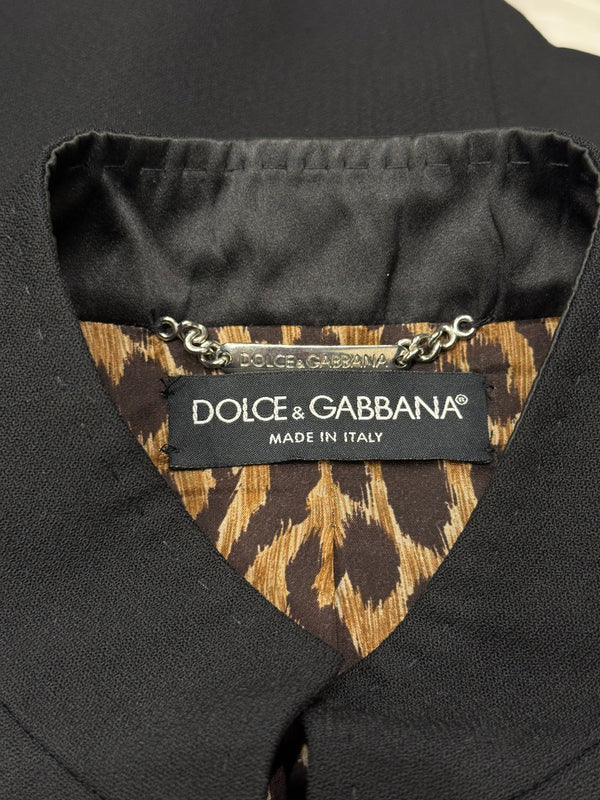 2003 Dolce & Gabbana tailored skirt suit with mandarin collar