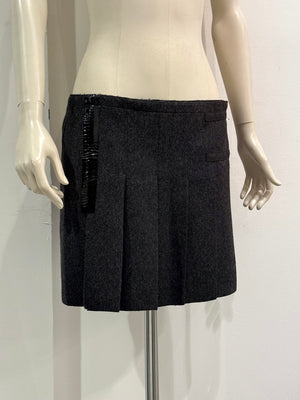 2007 Prada bondage mini pleated wool skirt