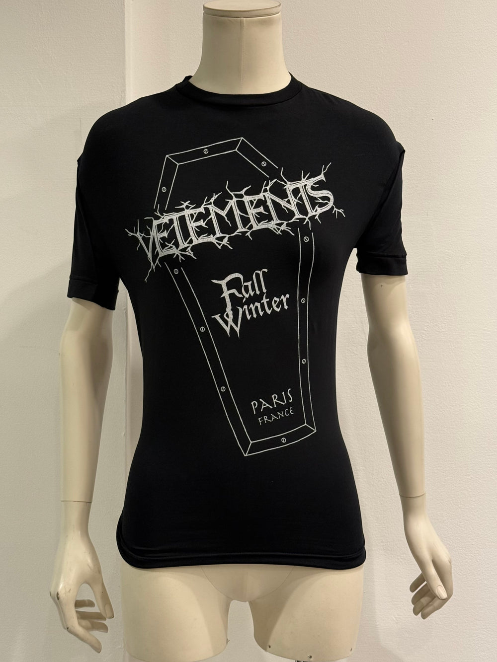 F/W 2017 Vetements “Emo” graphic t-shirt
