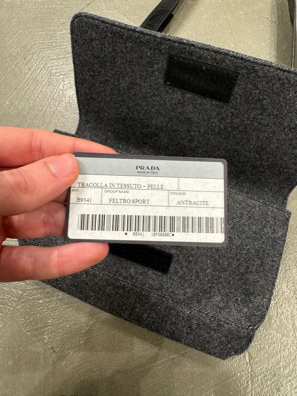 S/S 1999 Prada leather and nylon shoulder bag