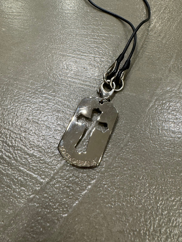 2000s Dolce & Gabbana dog tag cross necklace