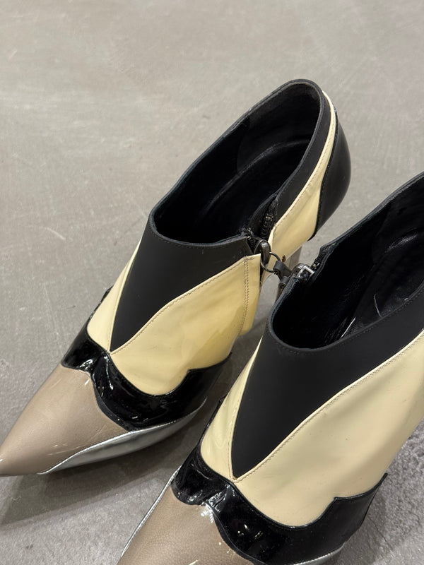 F/W2008 Balenciaga patent leather pumps
