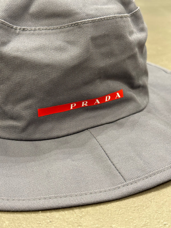2020s Prada Luna Rossa hat - new