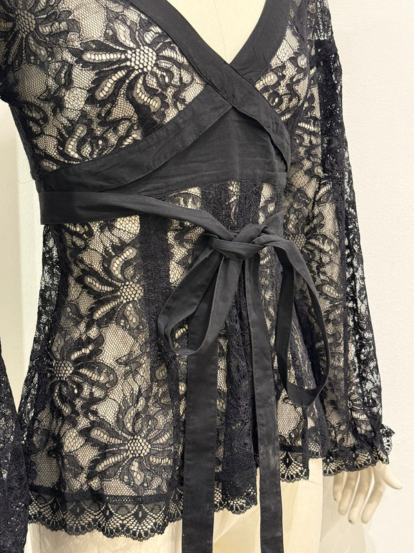 2000s Dolce & Gabbana lace tie-waist floral lace blouse