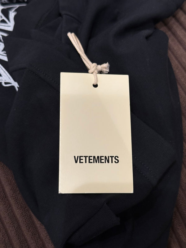 F/W 2017 Vetements “Emo” graphic t-shirt