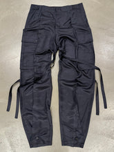 Load image into Gallery viewer, S/S 2001 Gucci by Tom Ford silk bondage cargo pants
