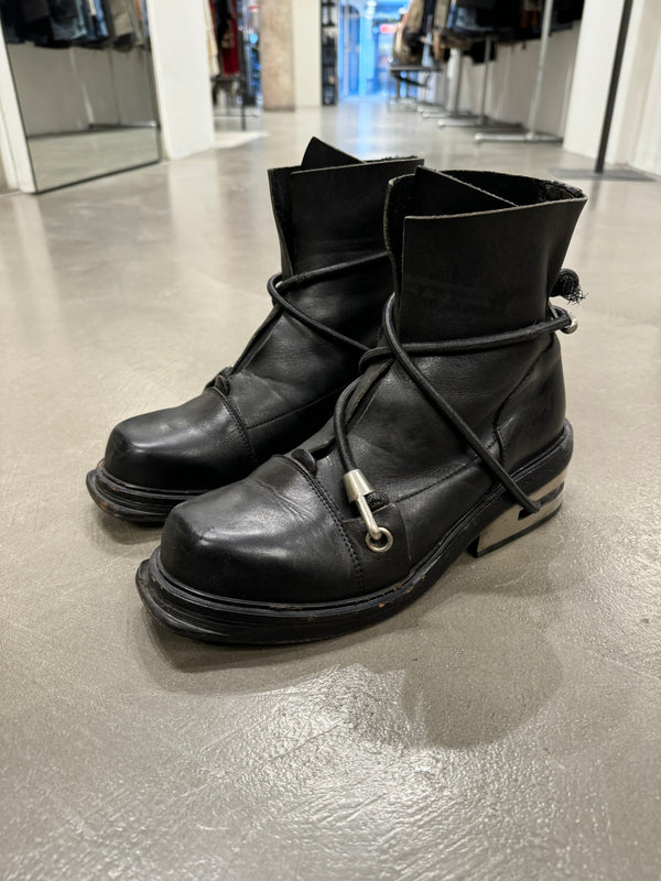 A/W 1996 Dirk Bikkembergs metal heel bungee cord boots