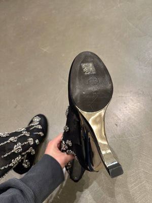 2022 Alexander McQueen emboided sculptural heels