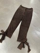 Load image into Gallery viewer, F/W2002 Yves Saint Laurent by Tom Ford bow tie leather short trousers
