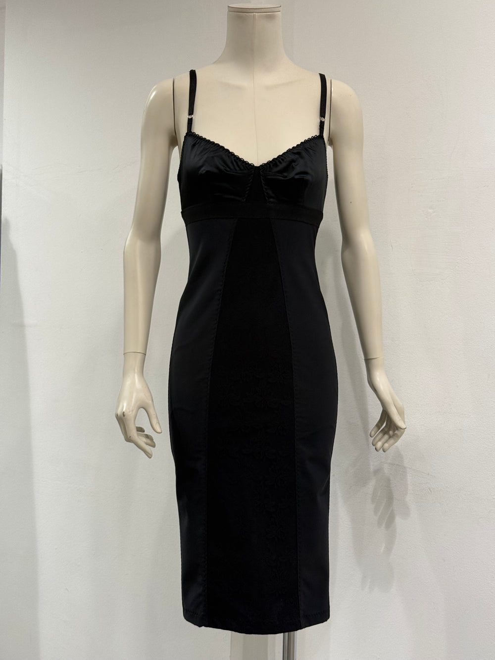 2000s Dolce & Gabbana bodycon midi dress