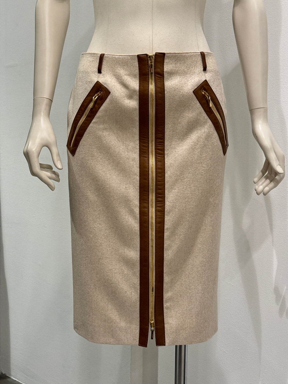 A/W2000 Gucci by Tom Ford wool and cachemire pencil skirt