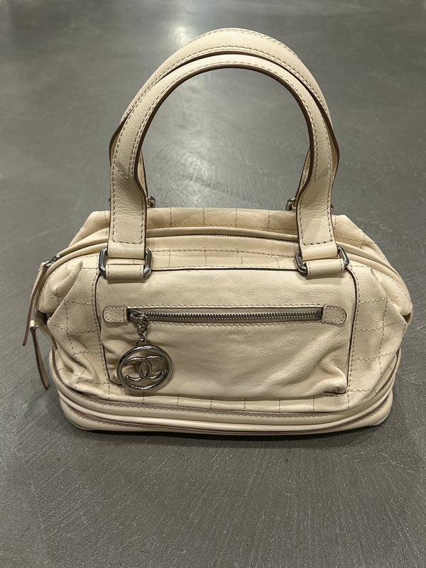 2006-2008 Chanel leather Essential bowler bag