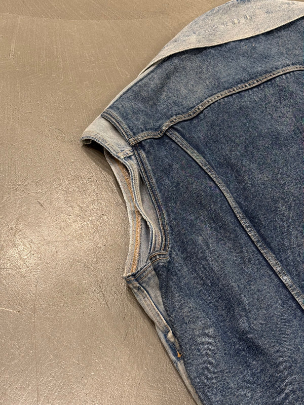 A/W2018 Vetements x Levi’s oversized double layer denim vest