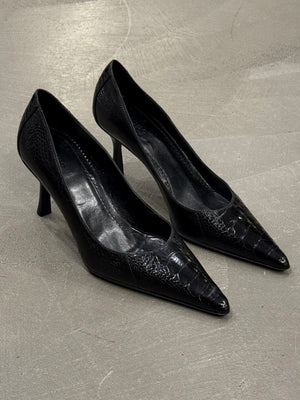 2000s Gucci printed leather pumps