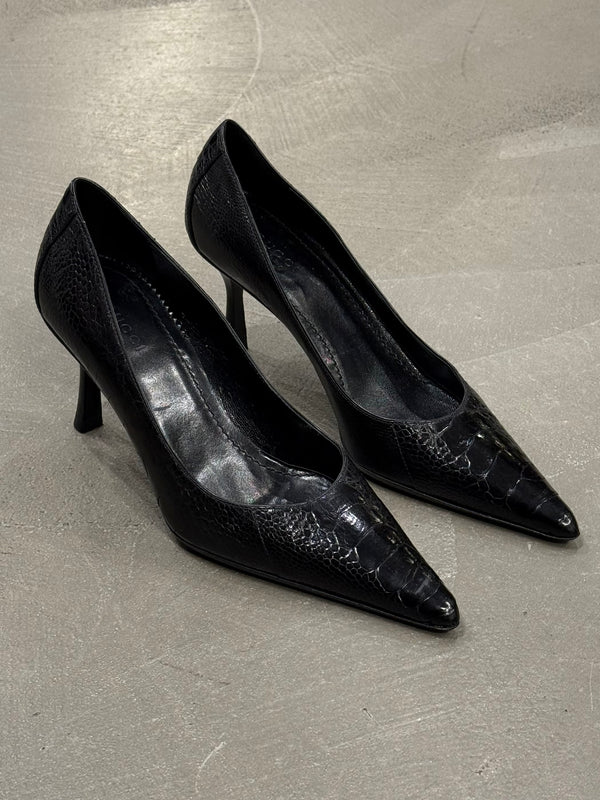2000s Gucci printed leather pumps