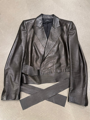 2001 Gucci by Tom Ford black leather tie waist jacket